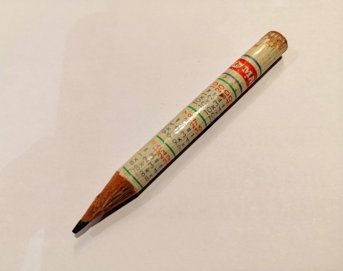 El camarero vídeo pala lapiz con tablas de multiplicar Presa Velocidad