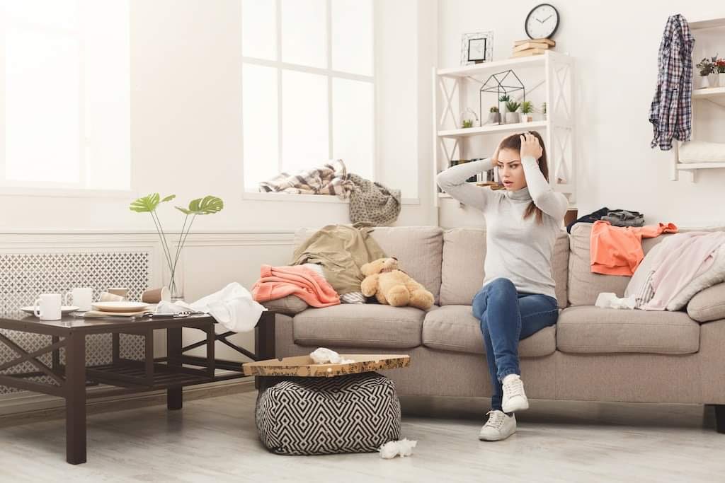 perfectionclean's tweet image. Fall Cleaning Tips and Checklist: The Living Room

Checklist:

Open windows
Vacuum, mop or broom the floor
Put any rugs or mats in the laundry machine
Wipe down large furnishings including tables, couches and book cases
Dust or wash curtains and blinds
.
#fallchecklist #fallclean