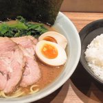 最近行ったラーメン屋の店員さん同士の掛け合いがめちゃくちゃ面白かったようだが‼