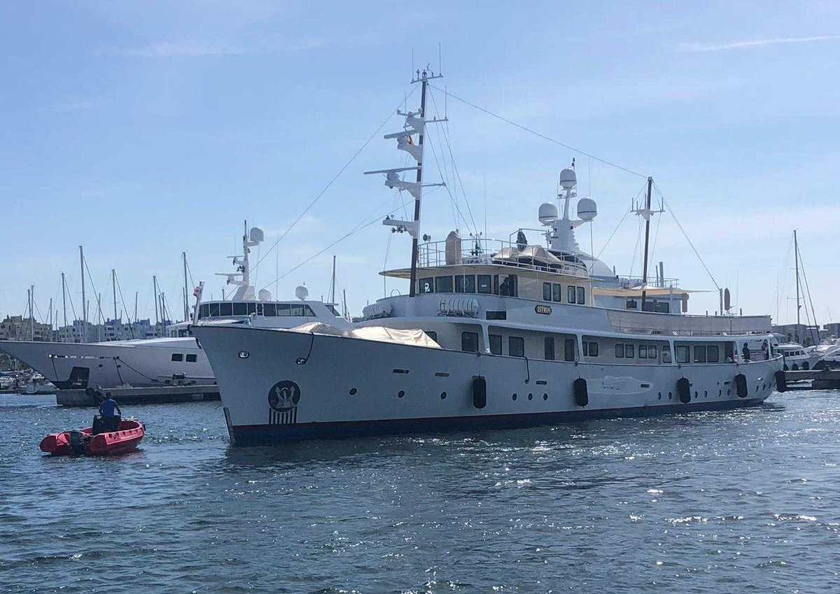 Dutchyachting's tweet photo. The 42.06m/ 137’1” #Istros, which had an extensive #refit in #Makkum, arrived in #Alcaidesa #Marina in #Spain last Saturday. Photo by @DannyWheelz on Instagram. https://t.co/BsZfhvyfIV