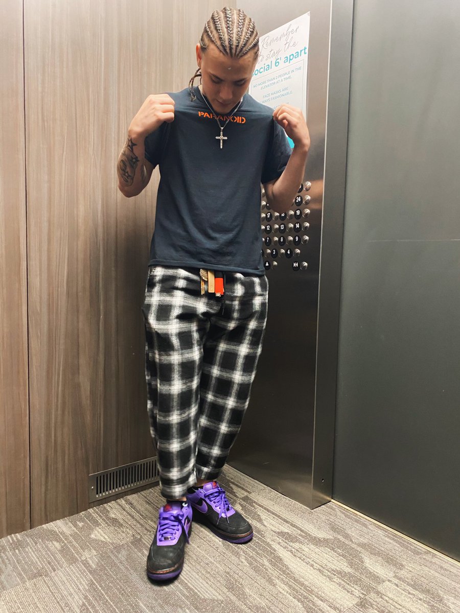 treysheltonnn's tweet photo. late as hell but bitch I’m 20 😈〽️🐝 https://t.co/9Iv7nN65zD