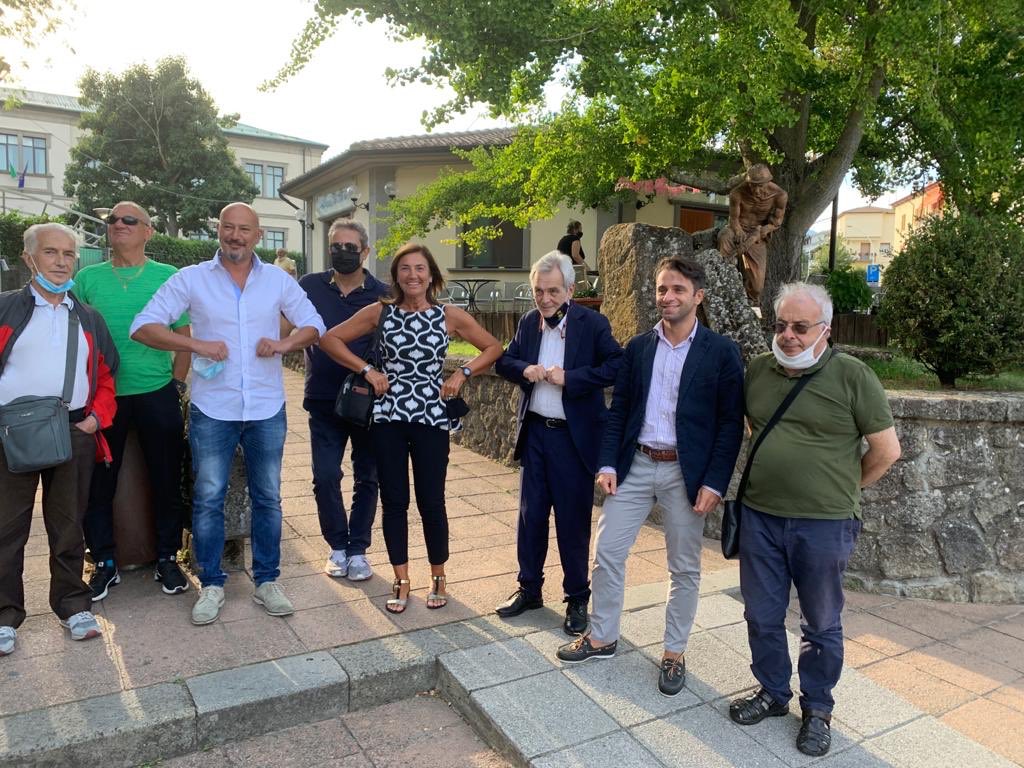 renatapolverini's tweet photo. Oggi giornata di #campagnaelettorale in #Toscana #toscana2020 #elezioniregionali #elezioniregionali2020 #navacchio #pisa #piancastagnaio #abbadiass #chianciano #firenze https://t.co/JhqepEY1NV