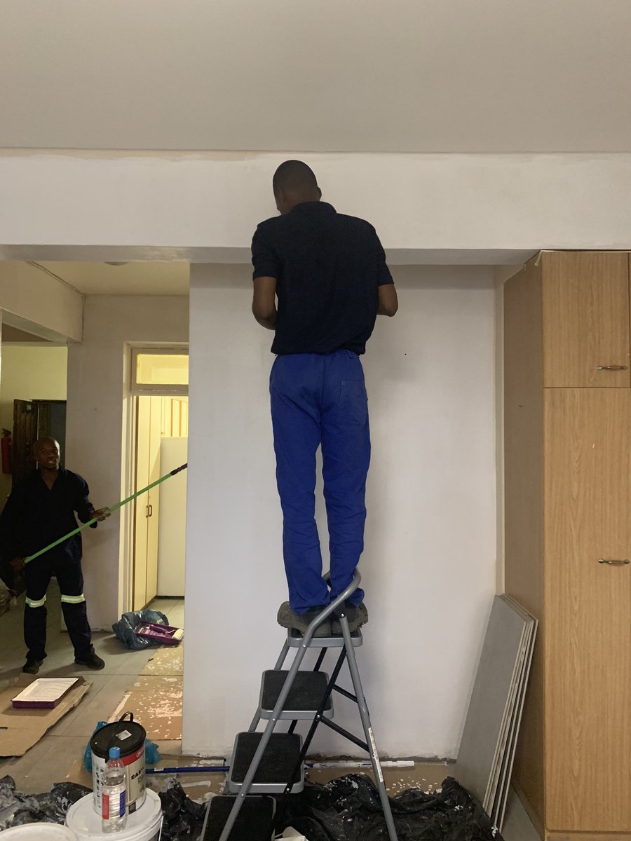 Ndiks17's tweet photo. Renovations renovations as we paint and prepare our holidays home. @pstokvel @oGatsheni17 https://t.co/Z7IucpHlLE