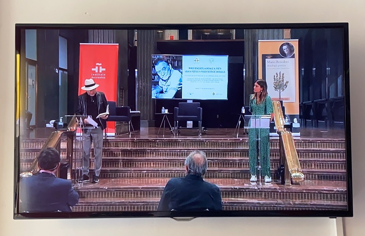 camideimundo's tweet photo. El @InstCervantes convocó a un grupo de genios para homenajear a Mario Benedetti: Joaquín Sabina, Joan Manuel Serrat, Elvira Sastre y @Marwanmusica, entre otros. Una luz! #CulturaSegura #100AnosDeBenedetti https://t.co/OYFtZpHsw5