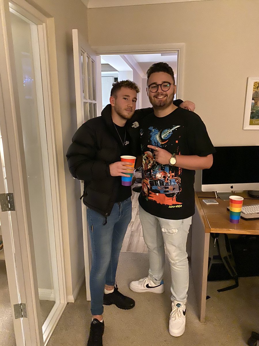 grindod_'s tweet photo. Bro why does twitter destroy picture quality this is what it’s meant to look like the fuck #duooooo #hadbad #bestmaddoxintheworld @henryfewings https://t.co/clYWNq6wm3