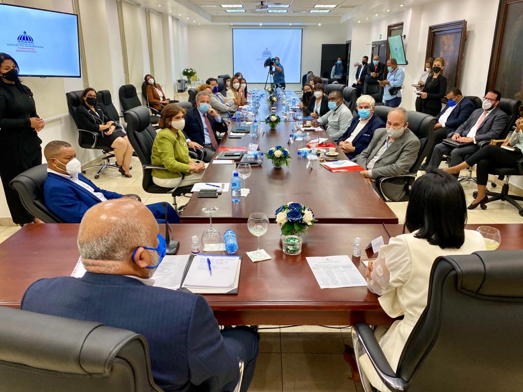 Asociación de Instituciones Educativas Privadas, Unión de Instituciones Educativas Privadas y directoras de #prescolares exponen su posición de cara al inicio de año escolar 2020-2021 para los infantes entre 6 meses y 6 años.