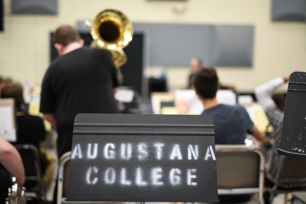 Augustana_IL's tweet photo. Augustana continues to be among top-tier liberal arts colleges as ranked by U.S. News.

📦 Excellence in delivering First-Year Experience #36
💡 Most Innovative Schools #42  
👏 Best Undergraduate Teaching #43
💰 Best Value Schools #66
🙋 Top Performers on Social Mobility #94 https://t.co/zSUGewXgBE