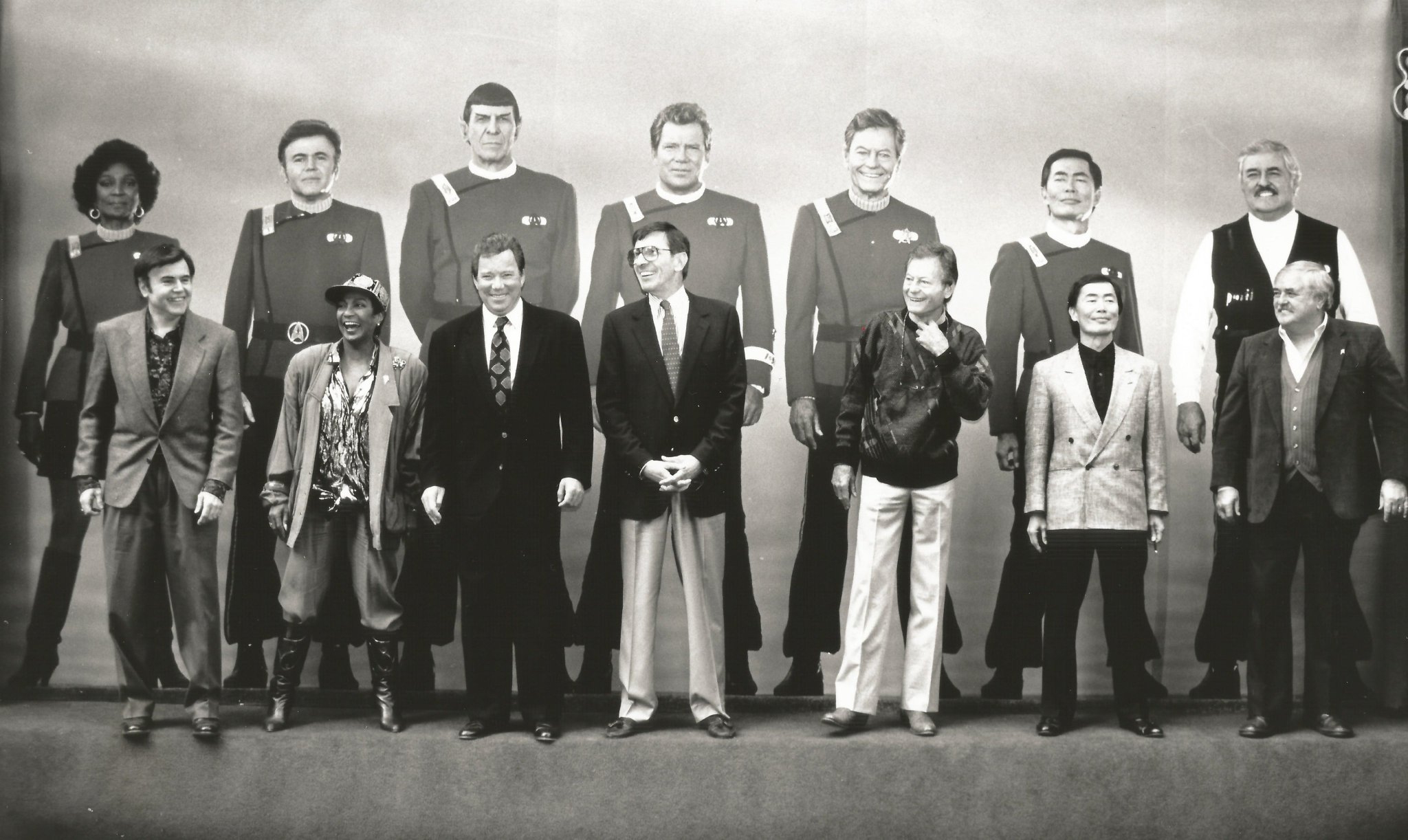 Happy birthday Walter Koenig! He\s pictured alongside the cast at their imprint ceremony in 1991. 