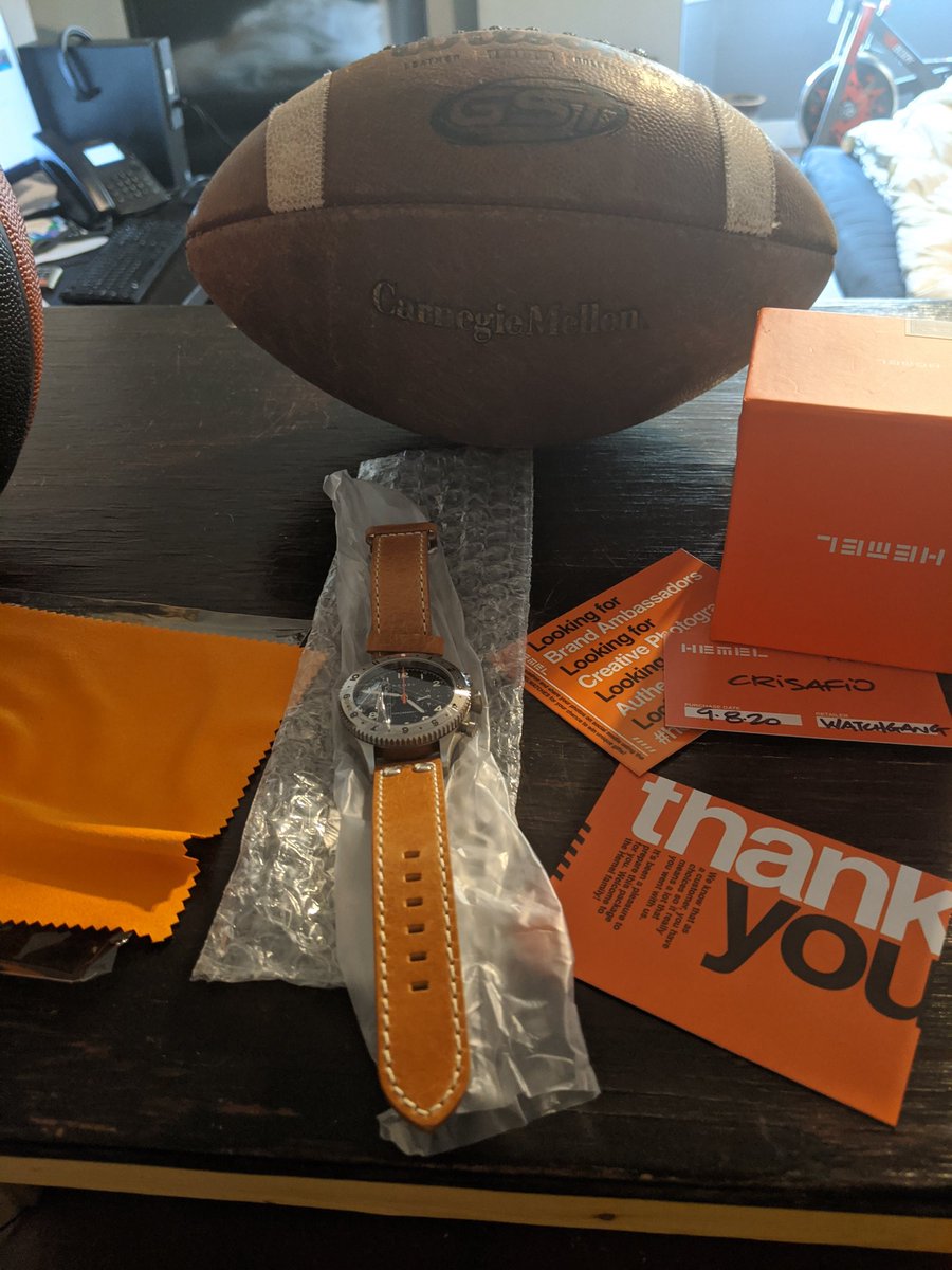 skipachowski's tweet photo. Super impressed with my new #hemelwatches timepiece. Nice little package of goodies https://t.co/oWXTMgzRZr
