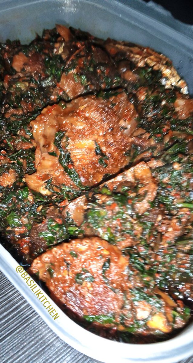 BasiliKitChen's tweet photo. Eforiro made with turkey, fried panla, Stockfish, smoked panla, pomo, crayfish etc🔥 @BasiliKitChen
We deliver to anywhere in Lagos 🚚
Food packs/lunch packs available
Location:Ajah-Lekki
https://t.co/YCwI68LaOq
#LayconNeedsYou #bbnajia2020 #mondaycooking https://t.co/nSxuu1ojqK