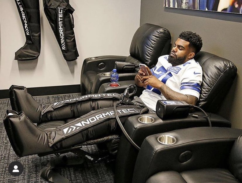 Kw_recovery_lab's tweet image. We’re giving away 1 @NTRecovery Session away to 1 Winner. Normatec uses compressed air to massage your limbs, mobilize fluid, &amp;amp; speed recovery naturally! 

LIKE this tweet for your chance to win 

@NTRecovery @Kw_recovery_lab #normatec #recoverylab #turlock