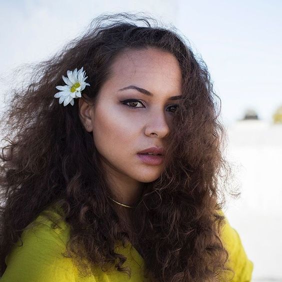 hello! i love you and i care for you very much!this is a thread for the gorgeous jasmine cephas jones BECAUSE I CAN'T SIMP ENOUGHalso it'll (hopefully) make you feel happier!