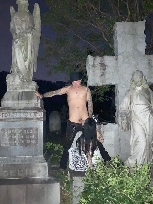 Spirits are rising on https://t.co/GJV47v86Wn ⁦@DaddyXXXJ⁩ https://t.co/agBEEso52Y