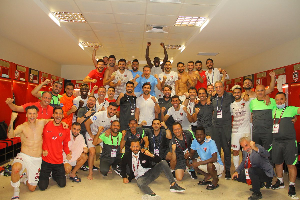 Süper liğe yeni tat getiren Hatayspor son şampiyon Başakşehir'i 2-0 yenerek süper lige 3 puanla başladı.