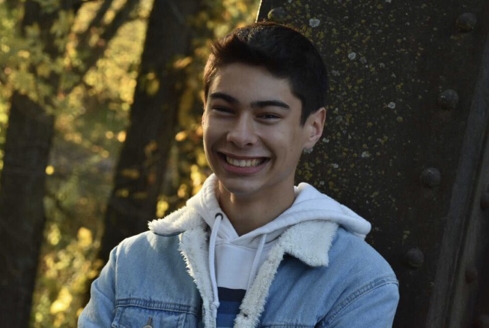 #meetthemembermonday is back with a new member, Tanner! Tanner is currently a tenor in One Note Stand and is shadowing to be a social media officer and ensemble leader for our future group, Euphonix! He thinks people should join because it is a nice break in your day
#acappella