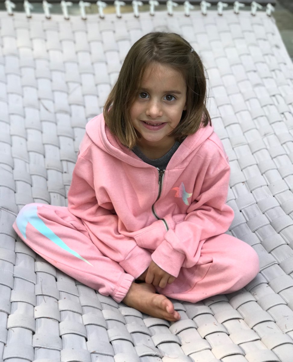 bluestarbazaar's tweet photo. The coziest sweatsuit in the prettiest pink! Little girl sizes 4 to 6x.
.
.
.
#customerphoto #newarrival #fallstyle #loungewear #girlfashion #wiltonct #westonct #westportct #ridgefieldct #bluestarbazaar #shoplocal #boutiqueshopping https://t.co/zcdQVtnCdE