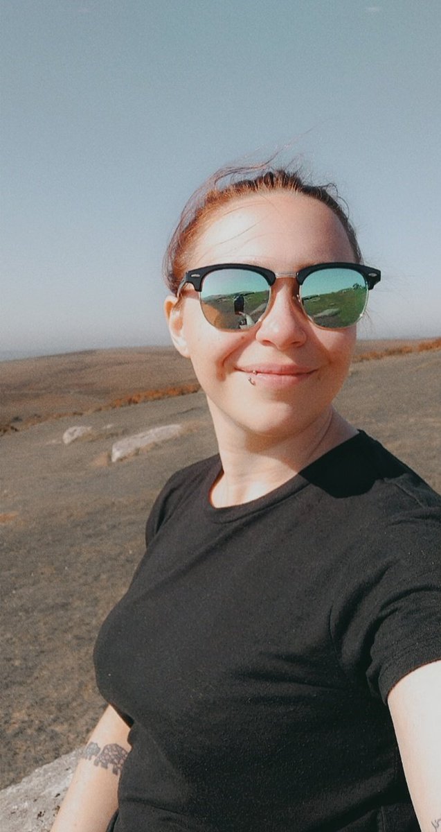 Climbed up a mountain in Dartmoor to start my 26th year on this beautiful planet, happy birthday to meeee 🌄