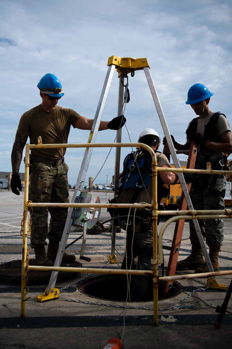 TeamTyndall's tweet photo. Airmen from Tyndall and Keesler Air Force Base climb the social [network] ladder as they repair and modernize the communications infrastructure at the #BaseoftheFuture. 

Check out the story below ⬇️🛰️🪜📲

https://t.co/DU8ME332EH https://t.co/fBSlvu9ny0