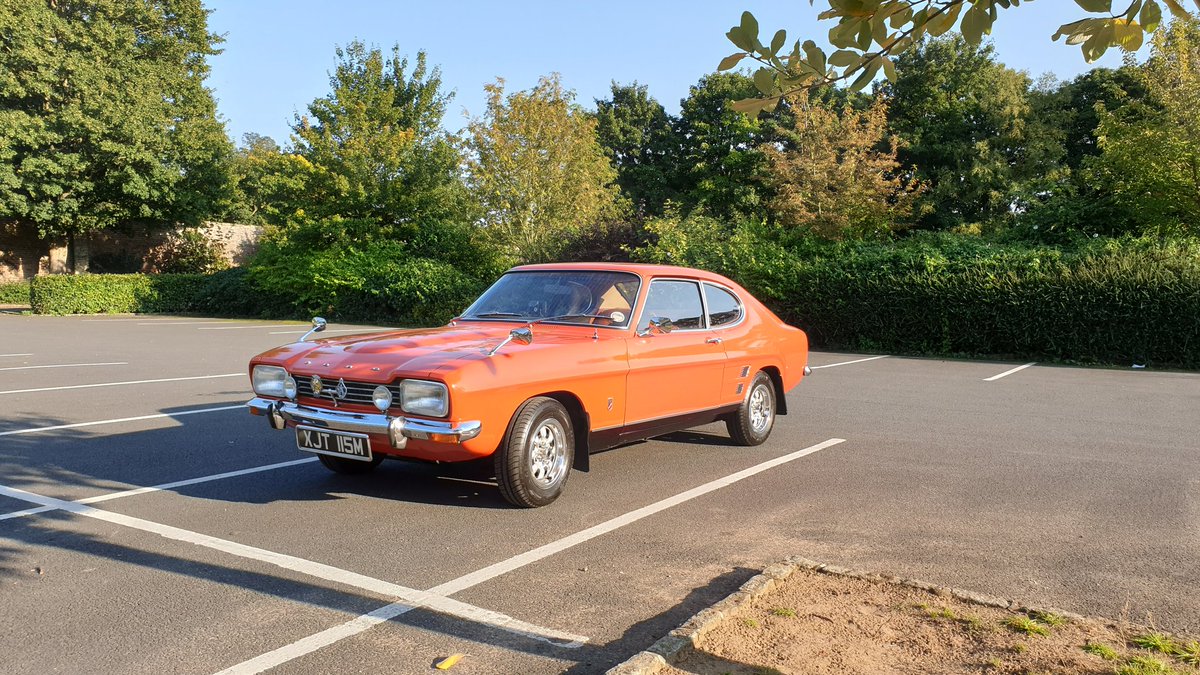 RobbieRobbie's tweet photo. Spotted today in Thornton Le Dale, North #Yorkshire. Beautiful #Ford #Capri Mk1 face-lift. Looked immaculate... @FordsOval @addict_car @thecarfactoids @MotoNutJob @IRetweetArt @simonscarspots https://t.co/QR4fSJ4uqx
