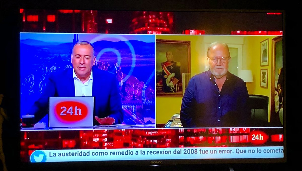 _Maria_Dantas_'s tweet photo. Prou @24h_tve , de donar el micro al feixisme!

A Espanya mai s’ha volgut criminalitzar l’apologia del franquisme.

Els que s’excusen en la “llibertat d'expressió”, no ho fan per això, sinó pel fet de considerar que el franquisme NO va ser un règim feixista assassí

#lanoche24h https://t.co/G2raqCtoM2