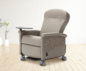 championchair's tweet photo. Alō, Champion's newest infusion recliner, has an array of options and many of the best standard features.  Come take a look at what this chair has to offer! https://t.co/S78GCVfsrz 
#championchair #championsofcare #alo https://t.co/N673UolKBM