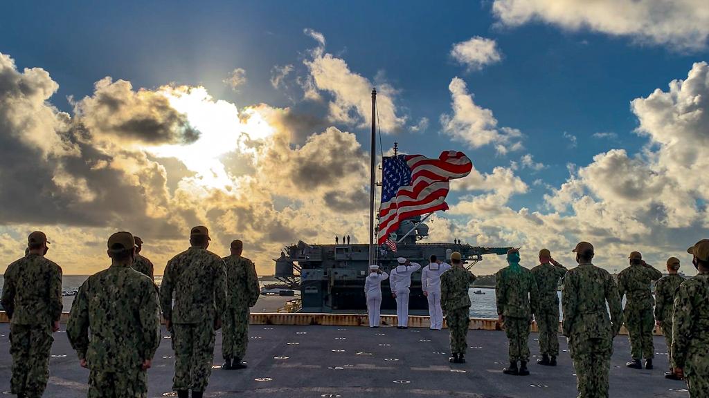 USNavy's tweet photo. #ICYMI: Commands from across the #USNavy fleet held ceremonies and remembrances to honor those who lost their lives on the Sept. 11th attacks. #HonorTheFallen 

WE WILL #NEVERFORGET. https://t.co/NiHHMKgmIk