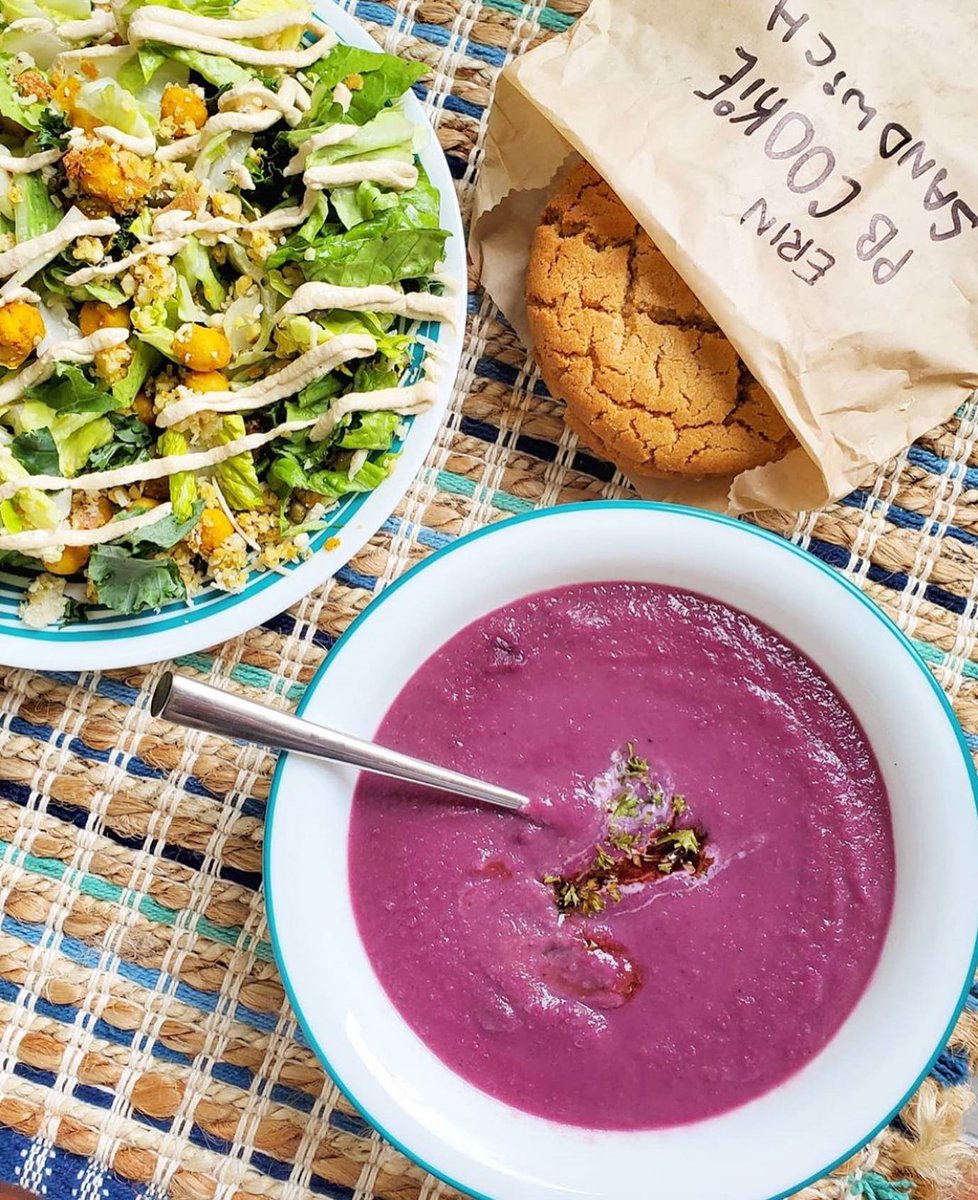 Today is the perfect day to try #MeatlessMonday! Eating one #plantbased meal a day can significantly improve your personal health and the health of our planet 😁🌎🌼 Need help? We’re here for you! Check out the “Tools”…

📸 instagram.com/p/CFH--9aJGln/ via tweet.photo