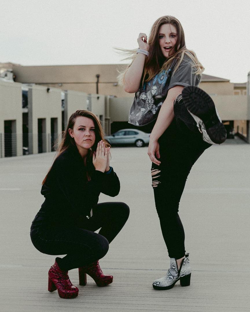 Hellfireradio61's tweet photo. Catch @sheheadbangs tonight LIVE on @Hellfireradio61 facebook at 6:30pm EST to join these lovely ladies chatting about the return of the music industry! https://t.co/guUk2Y7sGZ
