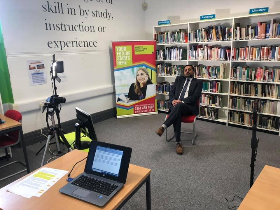 We’re busy preparing for our Virtual Open Events that are happening next week. This is our Principal recording his welcome video. Register your attendance using the following link:

cheadle.cmcnet.ac.uk/virtual-open-e…

We can’t wait to meet you!