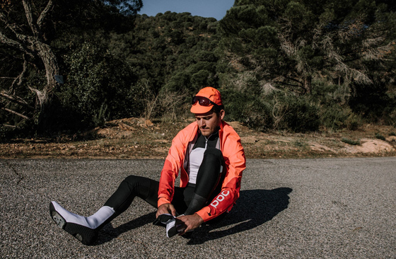 poc avip rain jacket