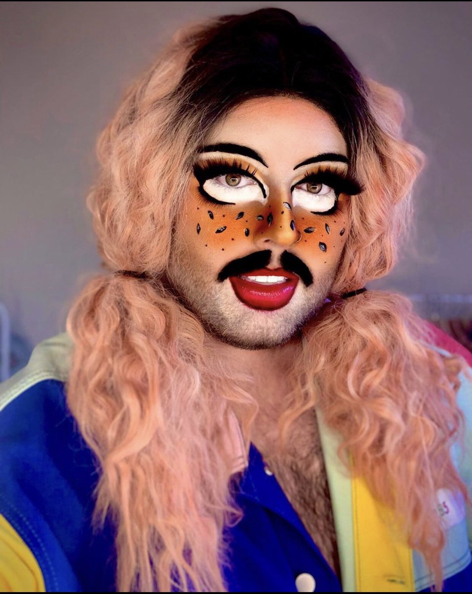 CreativesInSTEM's tweet photo. #CreativeInSTEMoftheWeek is @m_davis8802, a wildlife ecologist, @UNSW PhD student and drag queen, AKA THE Nigel Thornberry of drag, AKA Diva Attenbra (they/them). They combine the world of wildlife ecology and #scicomm through the medium of drag ! https://t.co/KKk4fS1A7S
