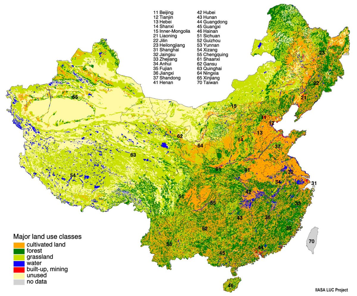 Colocar comida na mesa de tanta gente exige muita logística. E é ainda mais difícil na China.A China tem 9,6 mi de km², mas uma área cultivada de apenas 1,27 mi.Ou seja, embora 18% da população mundial seja chinesa, a China só atende por 7% da área cultivada total do planeta.