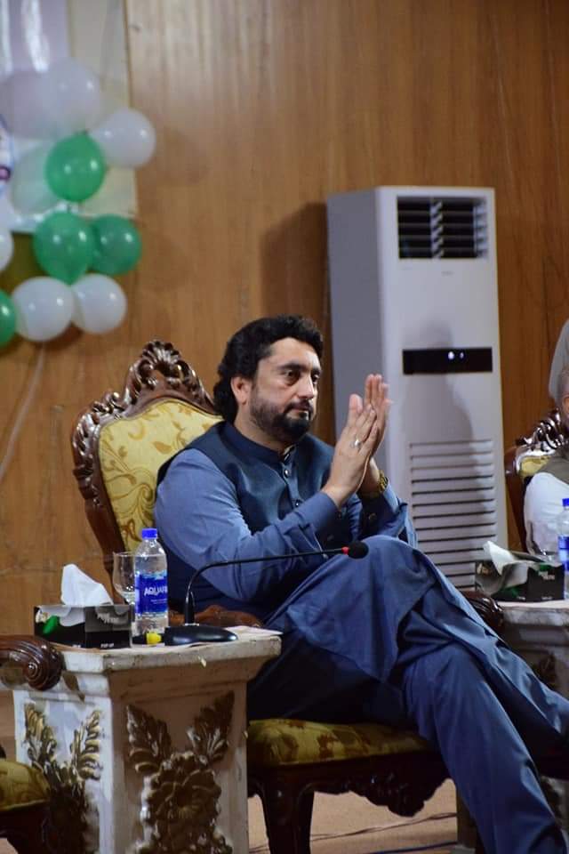 wapexp1's tweet photo. Memories of 2019-20
#Faisalabad #wapexp #DigitalMarketing #freelancing
#computerCollege https://t.co/konP6eu2oj