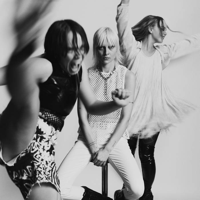 TheUnicornSound's tweet photo. Dream Wife (@DreamWifeMusic) - London, England

Songs to Listen to: Hasta La Vista &amp; Temporary

Bandcamp: https://t.co/rS0PUqSUIN

Spotify: https://t.co/8hbADorzUP

Apple Music: https://t.co/UtMxB6Mbye https://t.co/RB9YD5RUrk