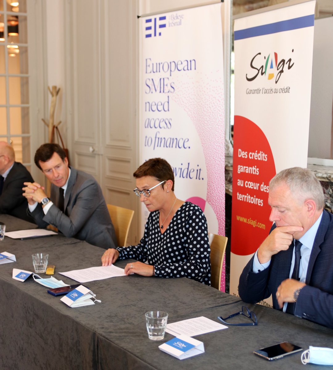 CMAFrance_'s tweet photo. 🖋 Officialisation aujourd’hui à #CMAFrance de l'extension de la contre-garantie donnée par le @EIF_EU 🇪🇺 à la #SIAGI : 235 millions d’euros en soutien aux entreprises artisanales #FranceRelance #Believeinsmall #COSME
➕ d’infos ➡️ https://t.co/aSoLOE2f45 https://t.co/qDgiufCHLm
