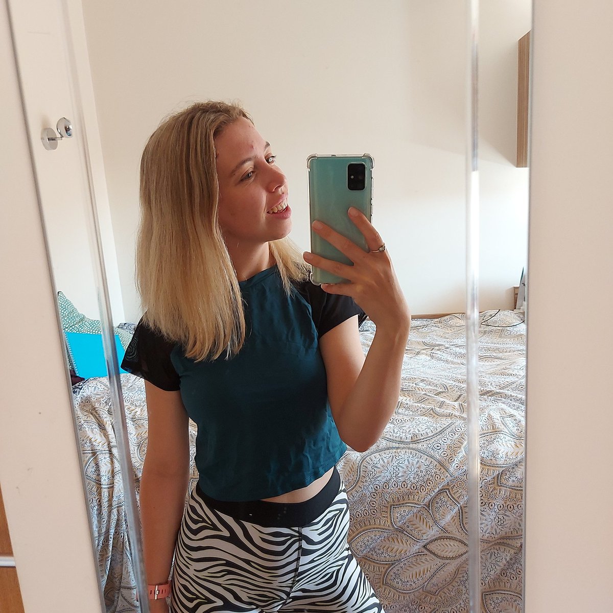 Trying to get into exercising? Here are a few tips 
☀️ Aim for 2-3 sessions a week to start with (you don't want to overload yourself)
☀️ Try going for walks to increase your activity level 
☀️ Don't make your sessions too hard 
#MondayMotivation #MondayVibes