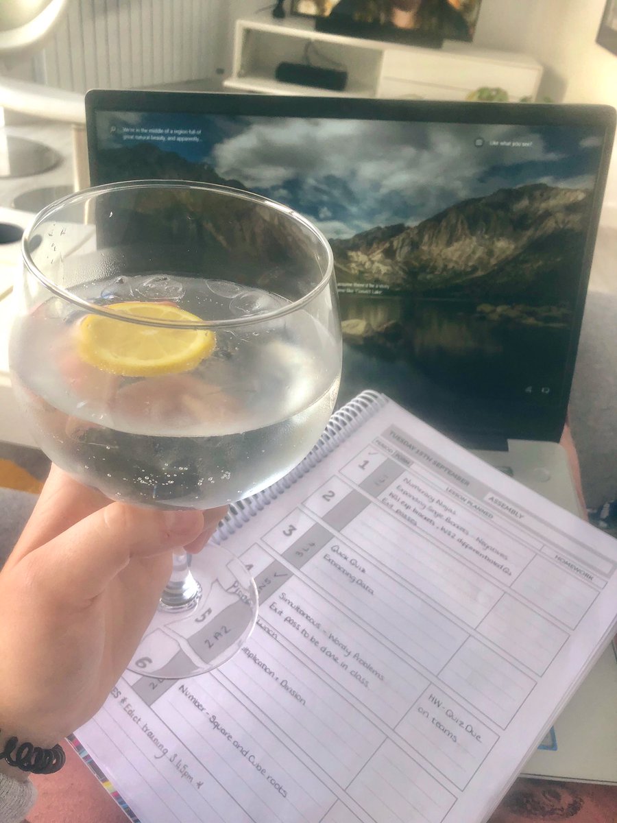 MissO_Maths's tweet photo. The only way to plan on a Monday evening is with a large G&amp;T, right? https://t.co/c3HhOrGxN4