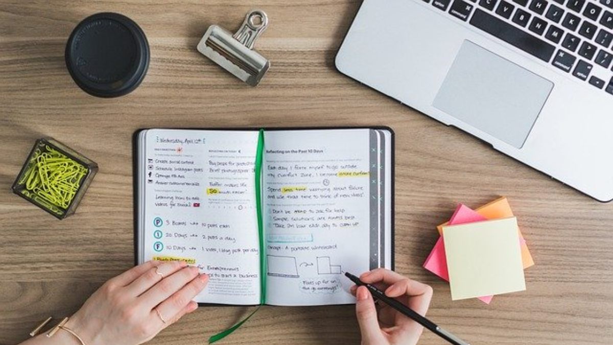 Estudiar en España tweet media
