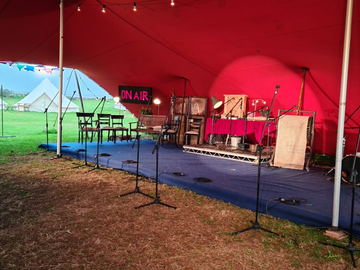 #testingtesting The Playboy of the Western World starts its 3 night run tomorrow at #galwaysummergarden! Don't miss seeing this raucous and rollicking production live! Ltd Tickets Still Available @ galwaysummergarden.ie
#theatregalway #liveshow #jmsynge #