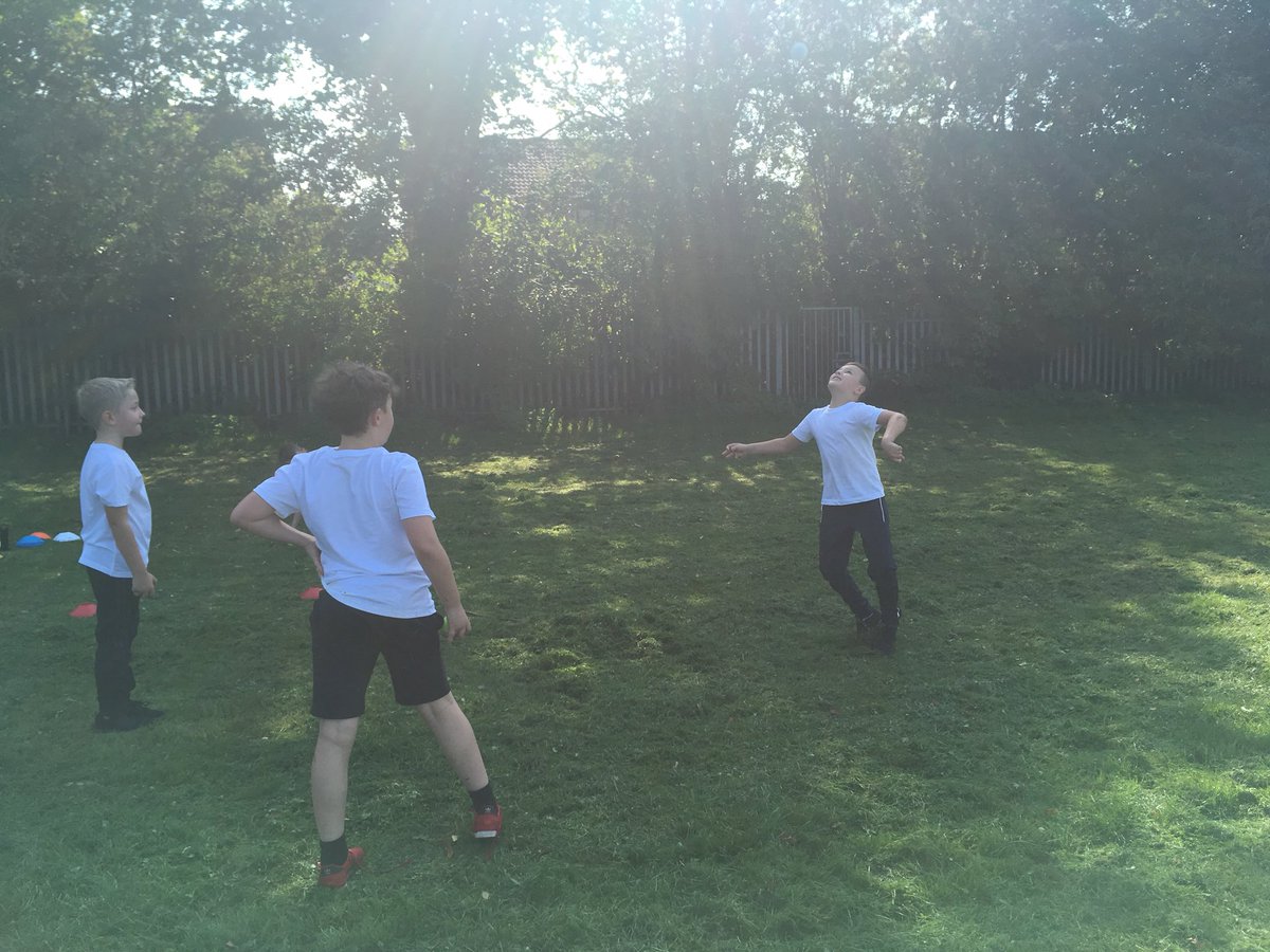 SpringCottagePS's tweet image. Athletics and Cricket for #springcottage5T and #springcottage5L this afternoon 🏃‍♂️ 🏃‍♀️ 🏏 #springcottagesports