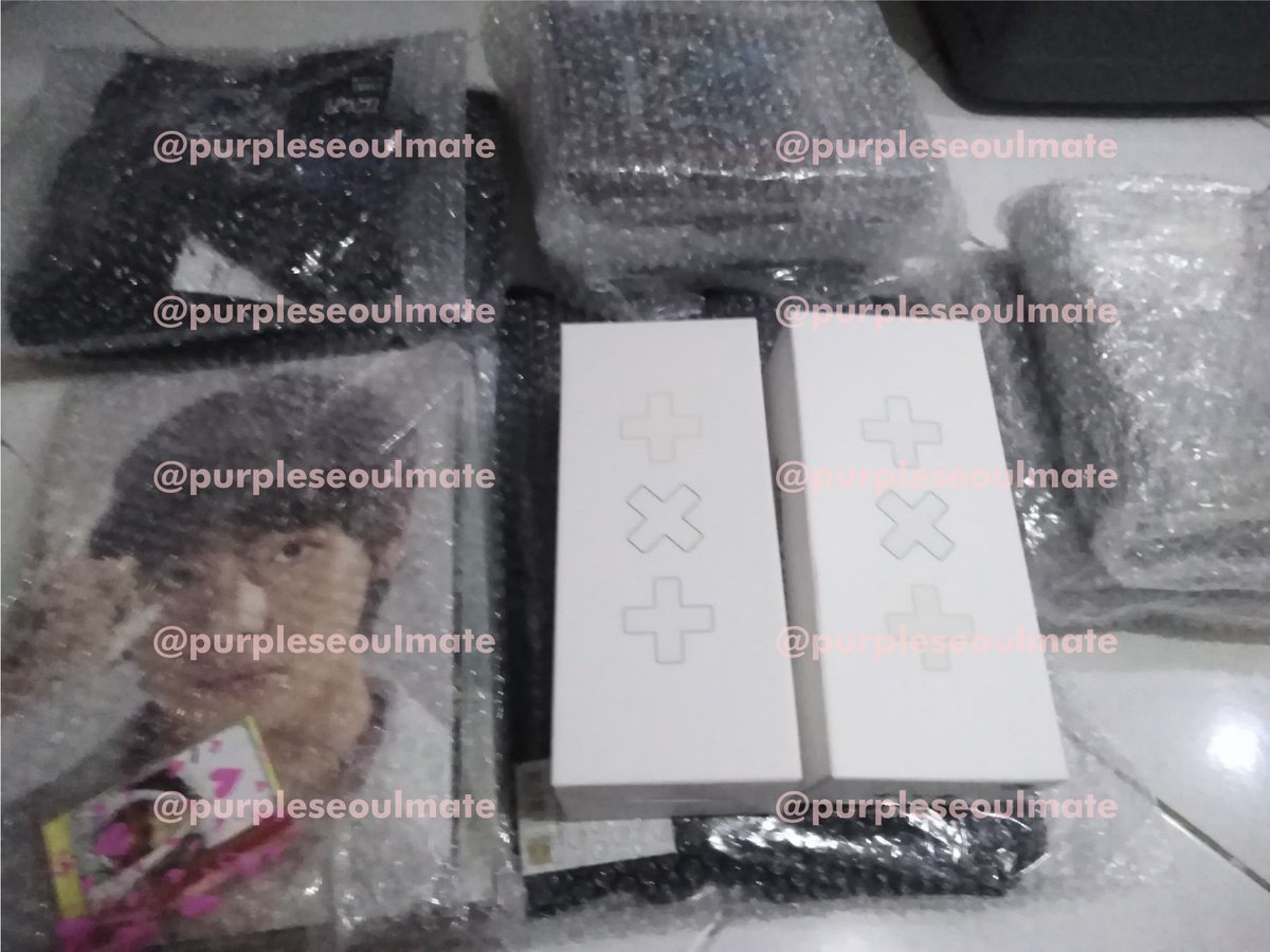 purpleseoulmate's tweet photo. β§ | #PSMPHProofs #PSMPHUpdates
KRB1 just arrived in our PH address! We sent the shipping forms to the buyer's who's items are already here.
Nasa customs parin yung BTS Lightsticks unfortunately π Will give more updates when we retrieve them! Thank you for your patience!πββοΈ https://t.co/wrMXgZXYQC