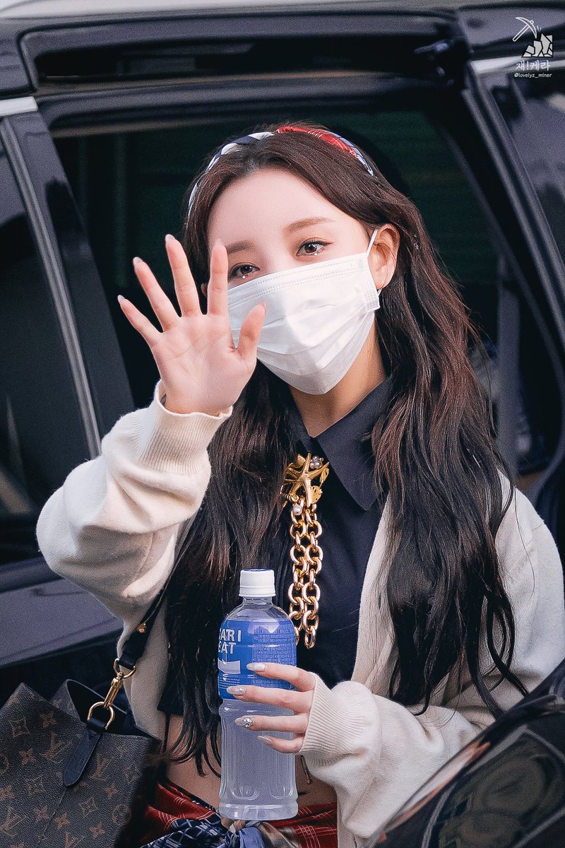 쟤!케라 tweet media