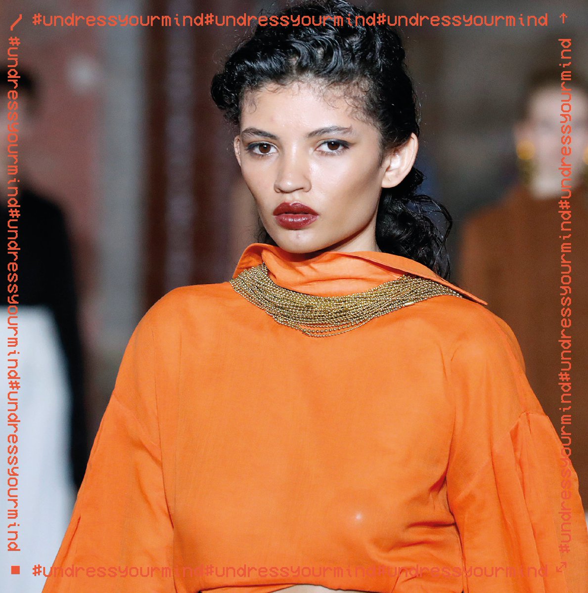 "Imágenes de oscuridad y confusión transformada en colores puros". La colección de @menchentomas son telas, colores y caidas únicos. ⁠
⁠
Ya puedes ver el Fashion Show Film completo en nuestra web!⁠