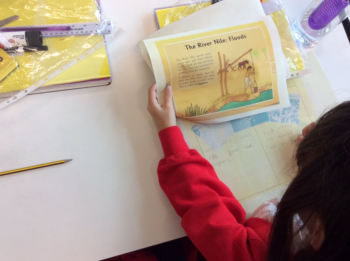 AFearn_90's tweet photo. Enrichment on Friday in 3F! We learnt about different civilisations from the past @MalvinsClose https://t.co/CR51CF4qtP