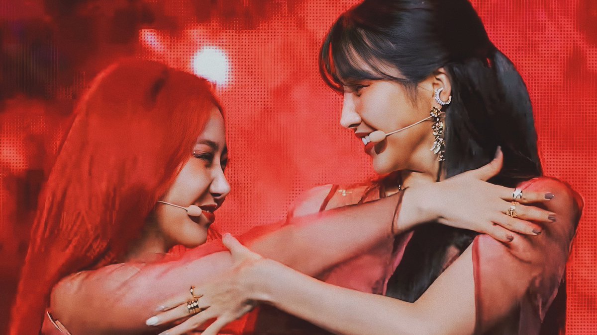 dancingHwang's tweet photo. ❛ Farewell only comes once but why does longing come a lot?
I have never forgotten you for a single moment.
I’m not asking to do a love that has already passed... 
I just wish you would remember my love.~♡ https://t.co/pS4eN15Of4