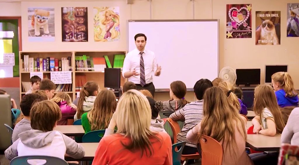 pfragiskatos's tweet photo. In 1987, when I moved to a new school, it was teachers like Mrs. Chaife who welcomed me and made sure I was doing ok. Today, thousands of teachers in our city and country are doing the same for their students during the most trying of circumstances. Thank you! #ldnont https://t.co/uOCME7Rumb