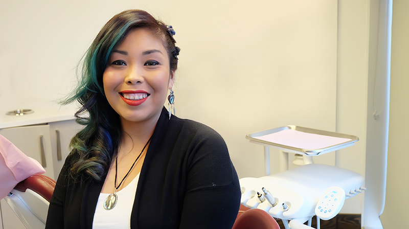 myVCC's tweet photo. With smaller class sizes and individual attention from instructors, #VCCGrad Chantelle Davis found success, confidence and a family-like community through #myVCC and @aboriginalpath's Essential Skills program: https://t.co/PFAyX3NWYU | @SAYMagazine #IndigenousEd https://t.co/AupXHzVYxg