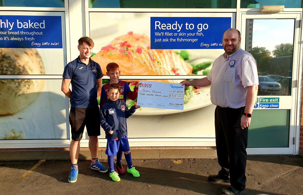 thirskfalcons's tweet photo. .@Tesco #Thirsk has once again shown amazing community spirit &amp; donated us a further £300!   All raised in store as part of the book stall &amp; collection point.  Huge thanks to @Tesco staff /customers &amp; coach @AdamMasonHR &amp; boys for representing the club #community #csr #tesco https://t.co/O1W8e4Xzwx