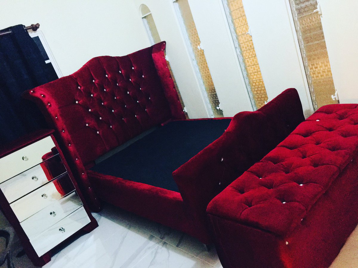 RapEndie's tweet photo. Se vende este juego completo en precio regalado 🥰 https://t.co/ao4zHlwJ67