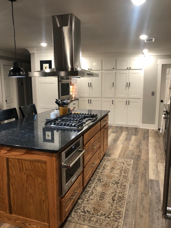 AlphaCounterTop's tweet photo. "Sending you after pics. SO happy with our beautiful granite!! Thanks for everything!" - Bruce & Melissa Swanson.
Thanks so much, Bruce & Melissa. You all were great to work with! Thanks for choosing Alpha!!
#AlphaCountertops #steelgray #granite #therivervalley #centralarkansas https://t.co/tunIOodqyq